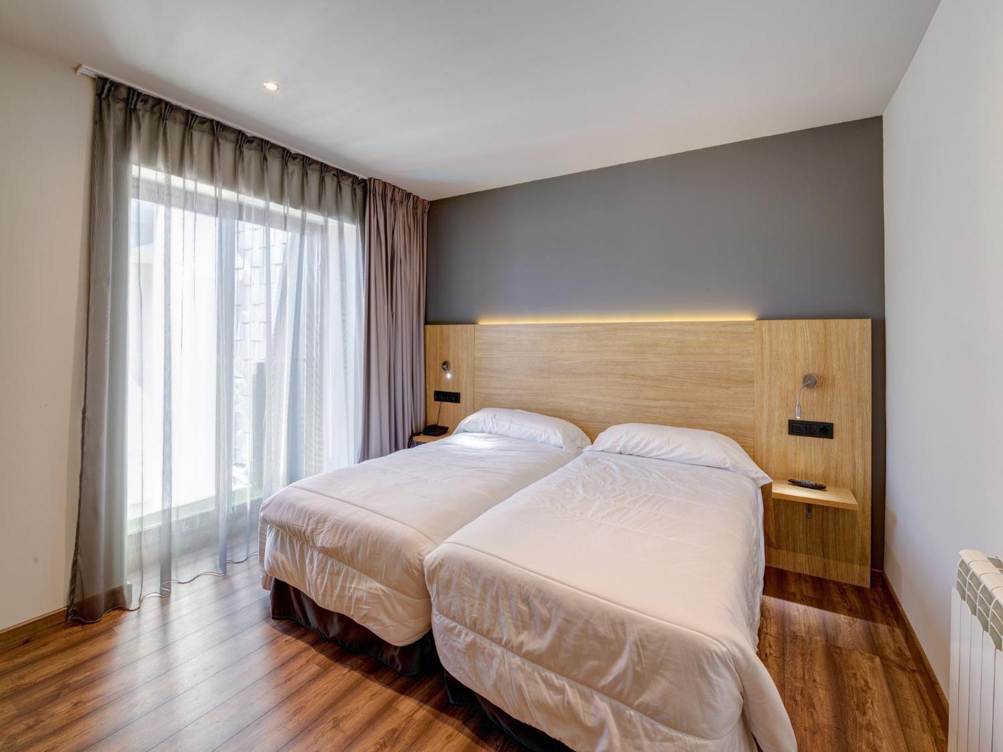 Hotel Astuy Isla Plana Exterior foto